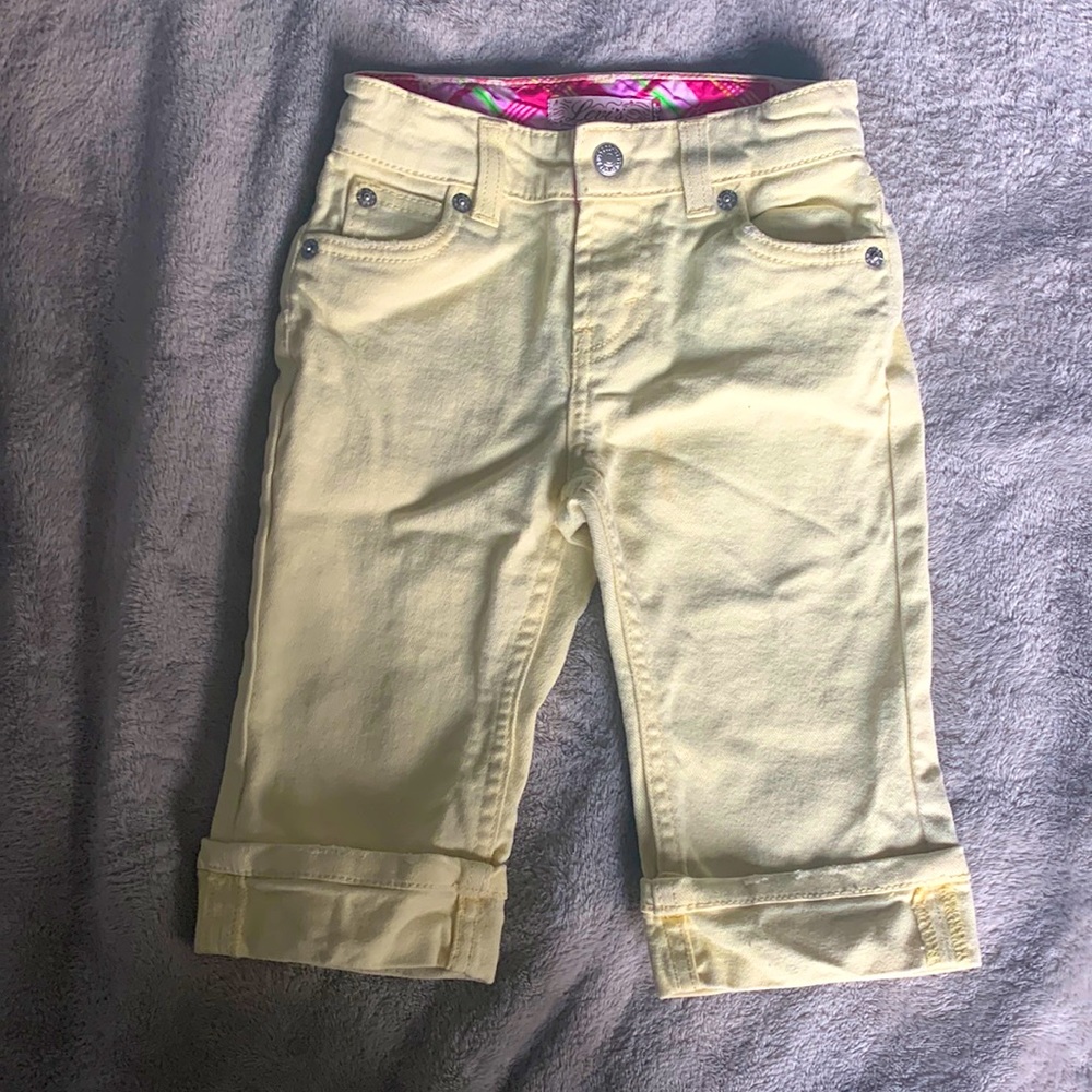 Levi’s girl shorts size 4T